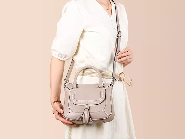 Crossbody Bag ၊