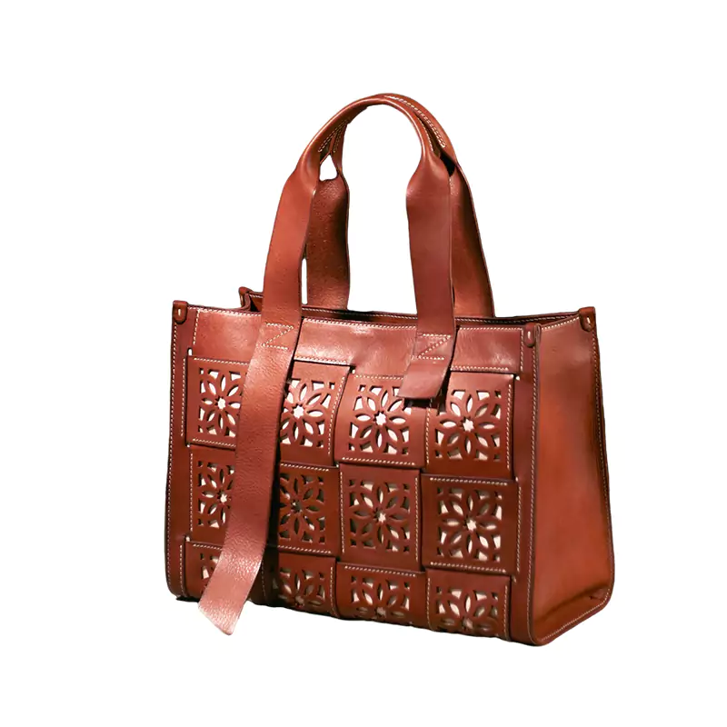 Hollow Leather Underarm Bag ၊